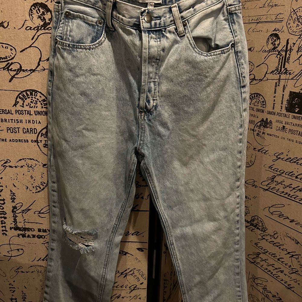 Twelve by Ontwelfth || Womens Distressed Light Wash || High Waist || Size 28